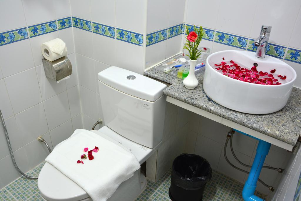 Kaung Myint Hotel 3*